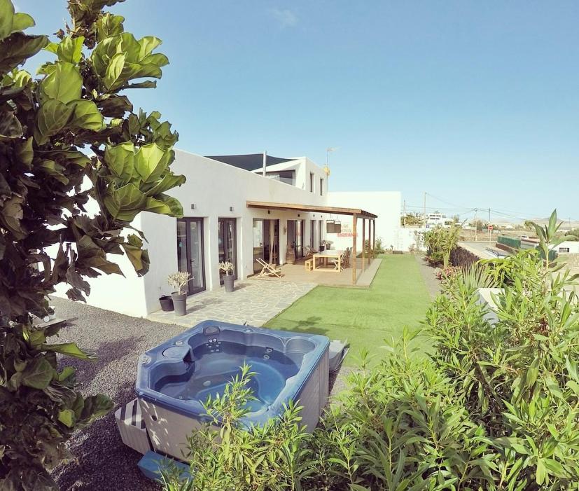 Agua Guesthouse Lajares Villa Con Jacuzzi 外观 照片
